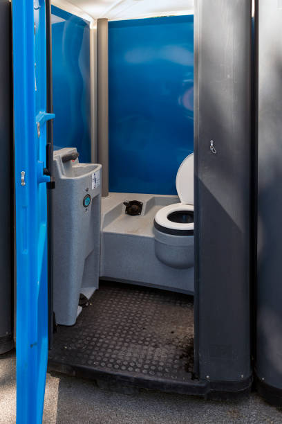 Best Luxury portable toilet rental  in Meridian Hills, IN